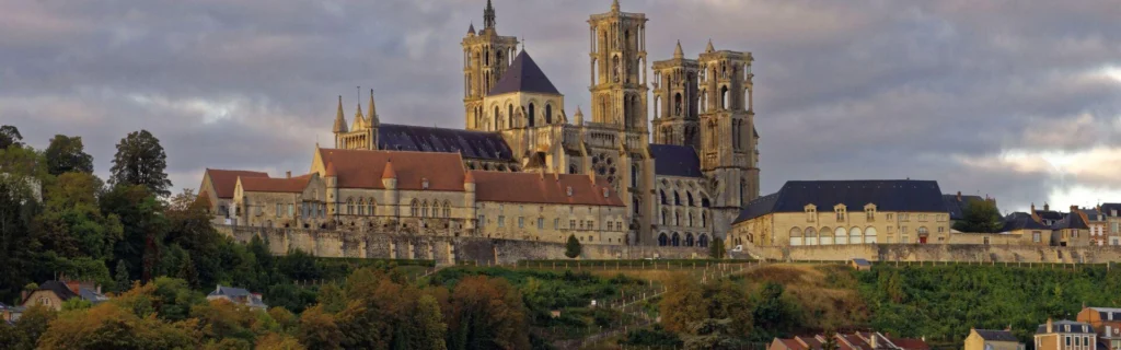 Freelance SEO Laon - Référencement Naturel ☑️ 2 freelance SEO à Laon